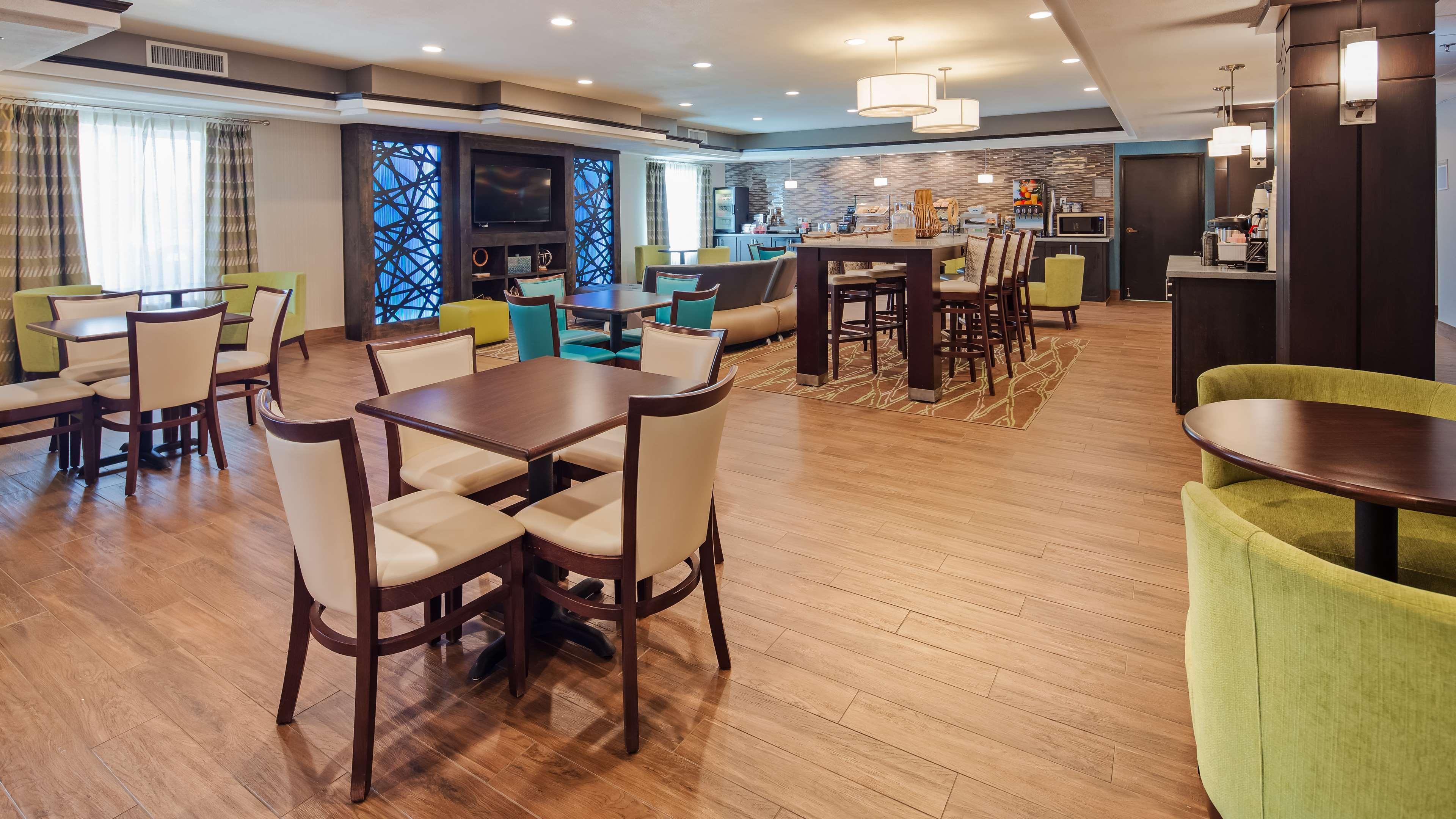 Best Western Plus Liberal Hotel & Suites Kültér fotó