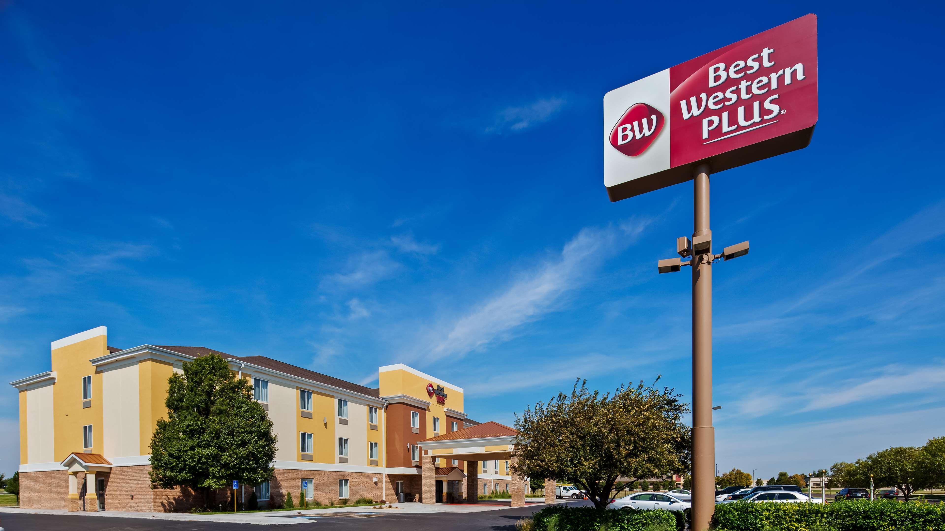 Best Western Plus Liberal Hotel & Suites Kültér fotó