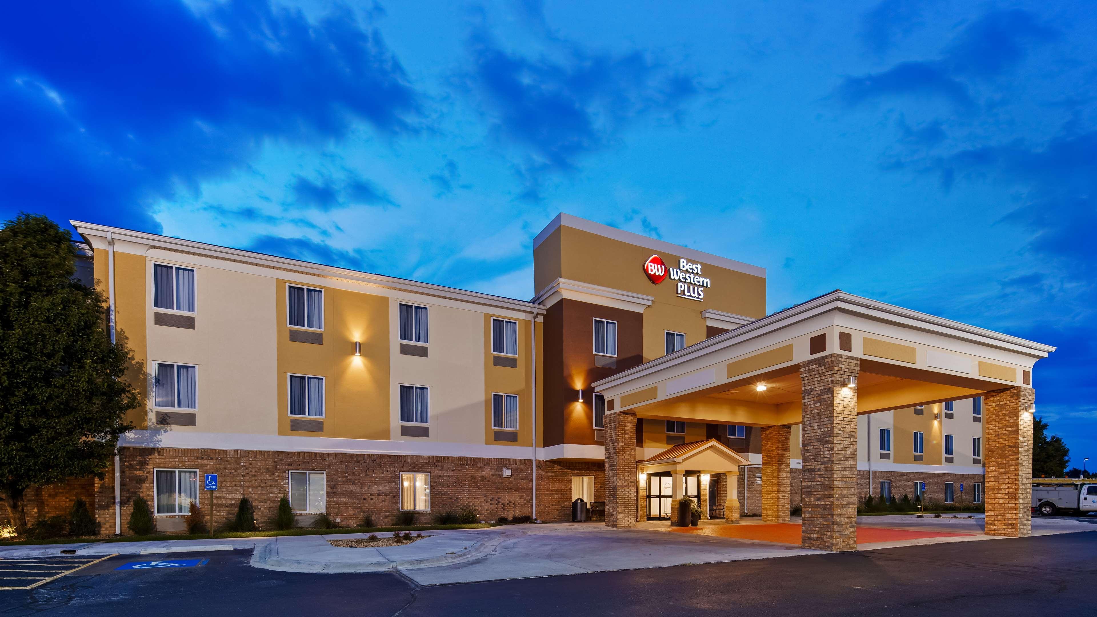 Best Western Plus Liberal Hotel & Suites Kültér fotó